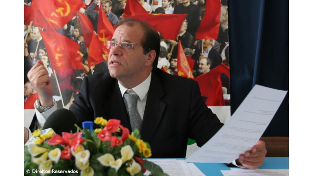 PCP/A quer impedir acesso a menores de 16 anos a touradas