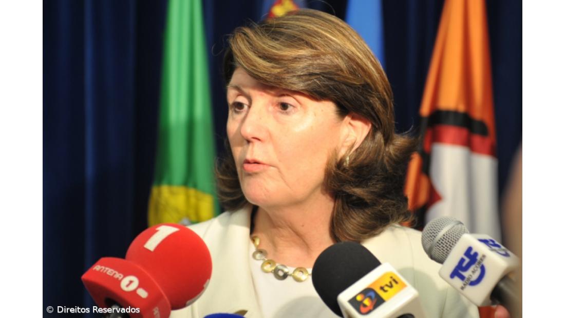 Berta Cabral critica alegado favorecimento do filho da Secretária do Trabalho