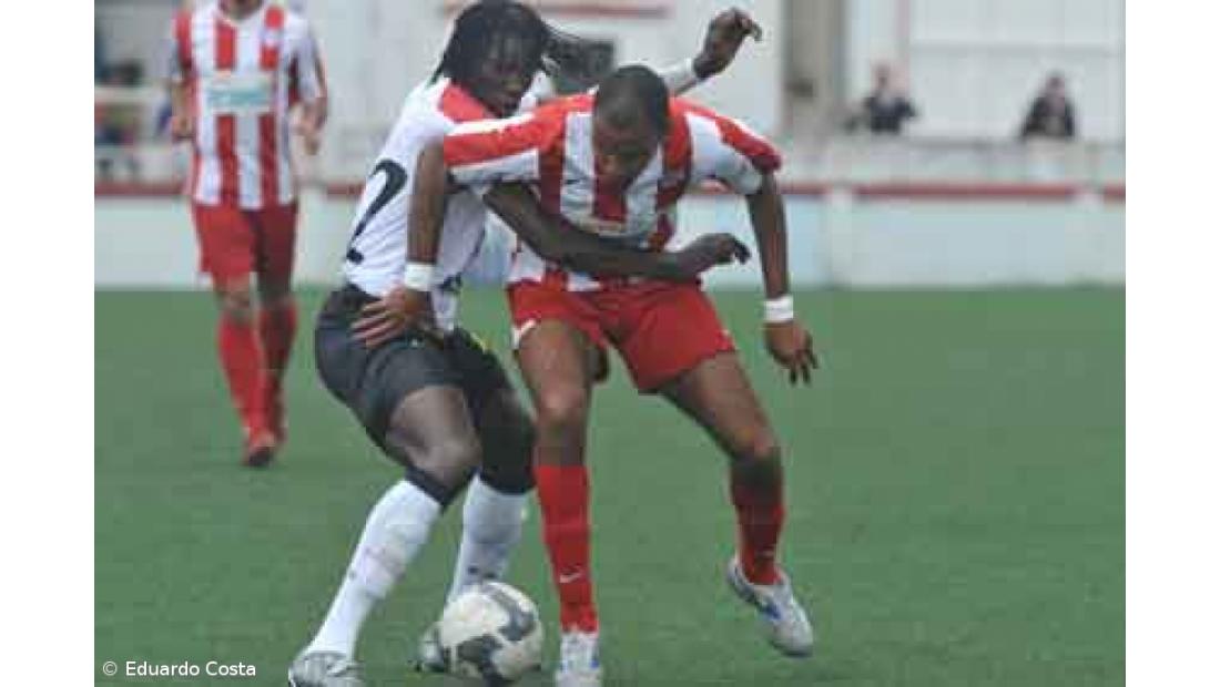 Vitória suada mas justa e que ajuda Operário a fugir aos últimos lugares