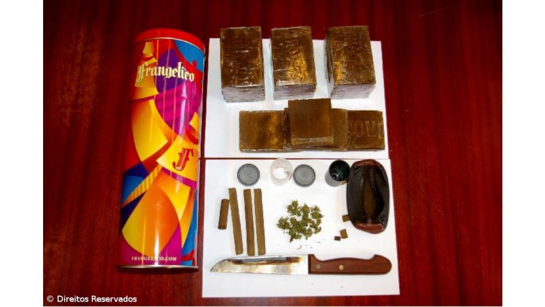 PSP apreende 9530 doses de haxixe em Ponta Delgada
