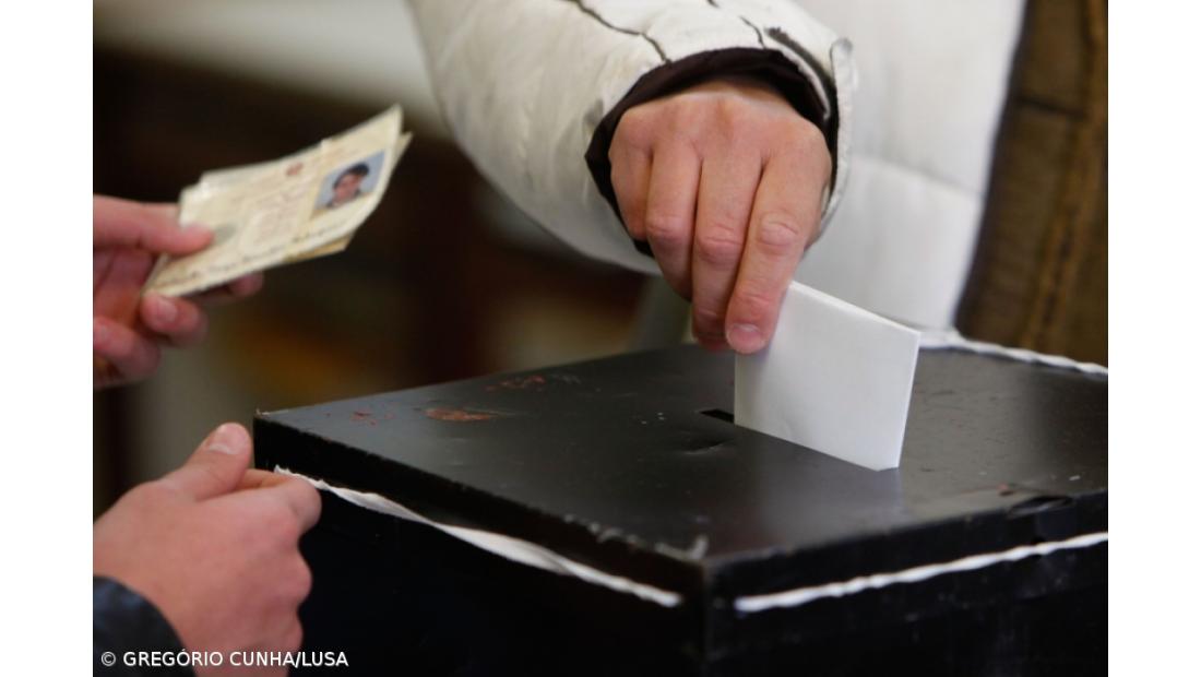 Governo aprova extinção do número de eleitor