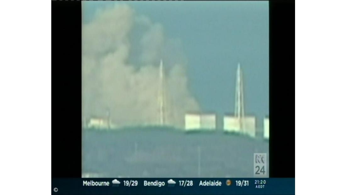 Fumo a sair dos reactores dois de Fukushima