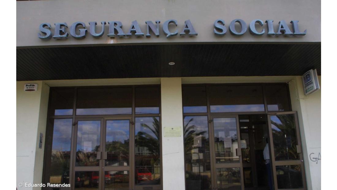 Falta de informação nas baixas por Covid prejudica vários utentes 