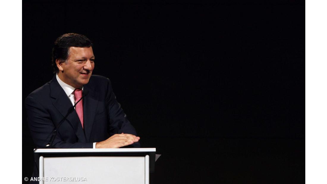 Constâncio foi eleito para cargo que "honra Portugal" - Durão Barroso