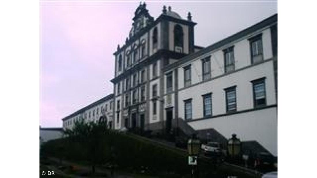 Orçamento municipal da Horta para 2015 com menos 1,5 ME