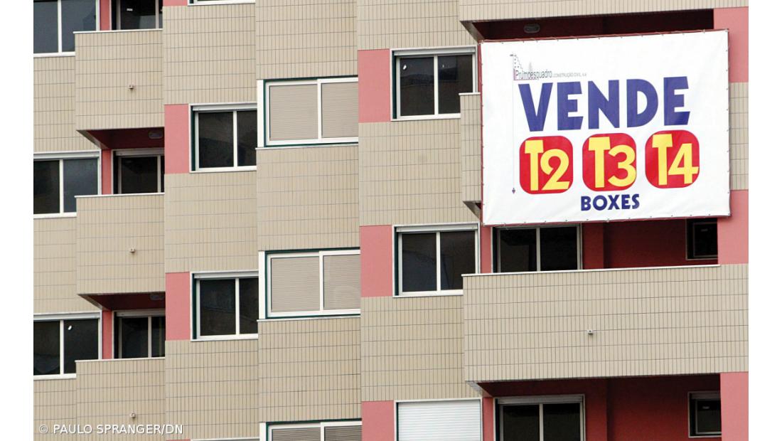 Novas descidas das taxas de juro constituirão "algum alívio" para famílias 