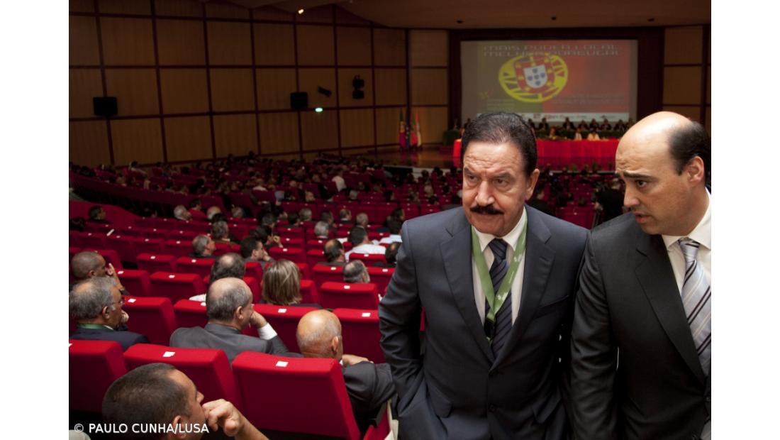 Autarcas pedem revogação da Lei dos Compromissos em sessão marcada por assobios e apupos