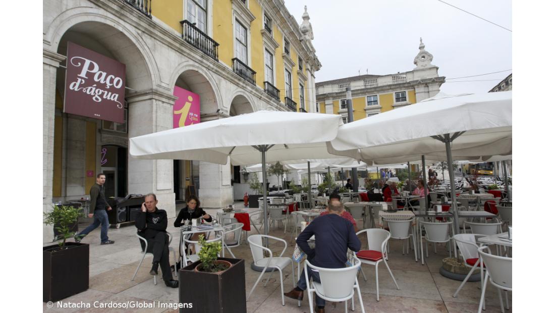 Viagens de residentes ao estrangeiro crescem 21,5% em 2023 e atingem máximo histórico