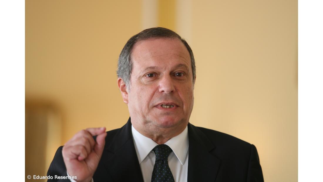 Só a direita anti-democrática recusa a regra da maioria 