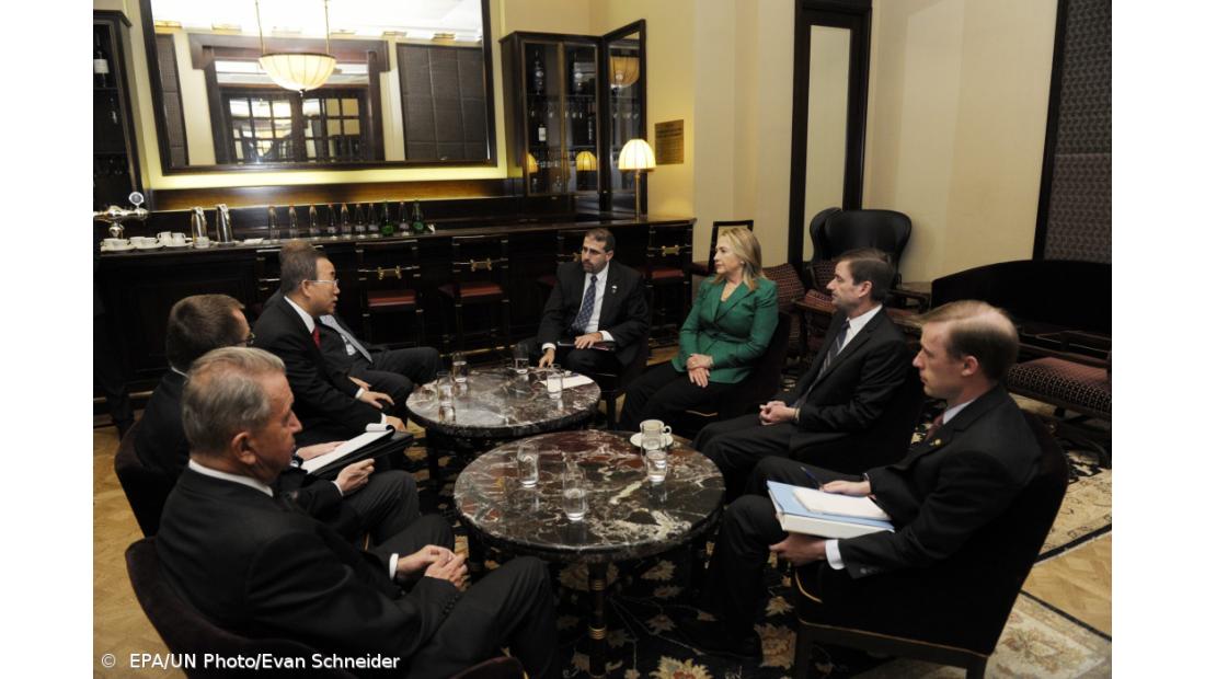 Presidente do Egito analisa com Clinton e Ban Ki-moon hipóteses de trégua em Gaza