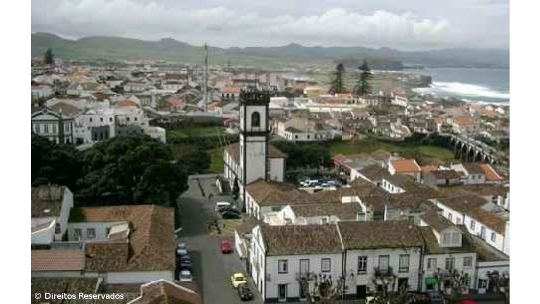 Ribeira Grande recebe parada de árvores