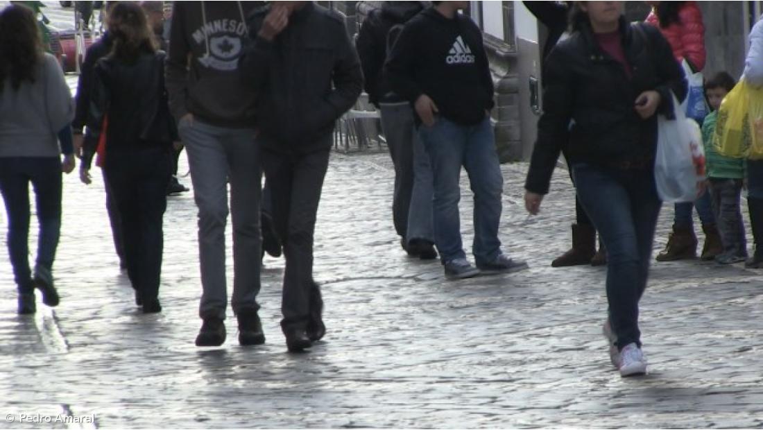 Desempregados inscritos nos centros de emprego descem 3% em dezembro 