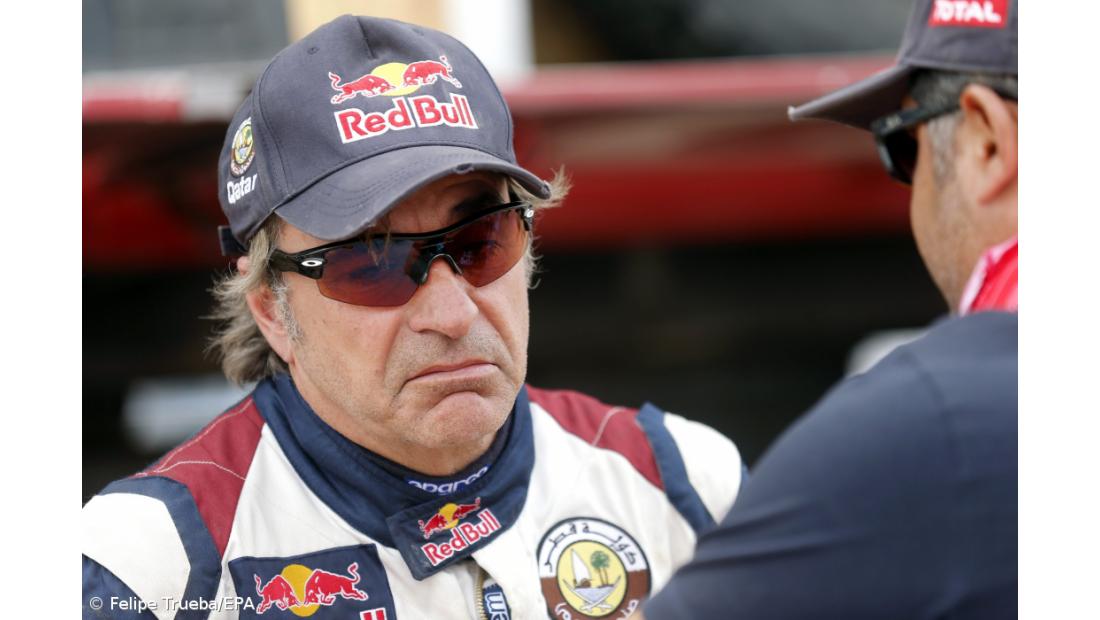 Carlos Sainz abandona devido a problemas mecânicos