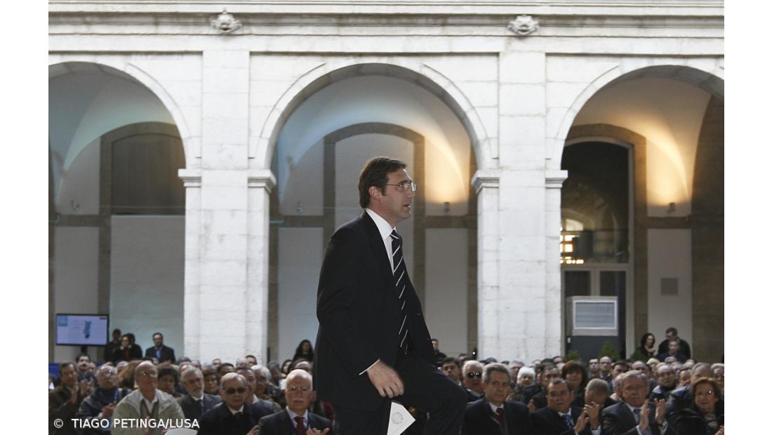 Passos e Cavaco visitam Canal do Panamá antes da cimeira