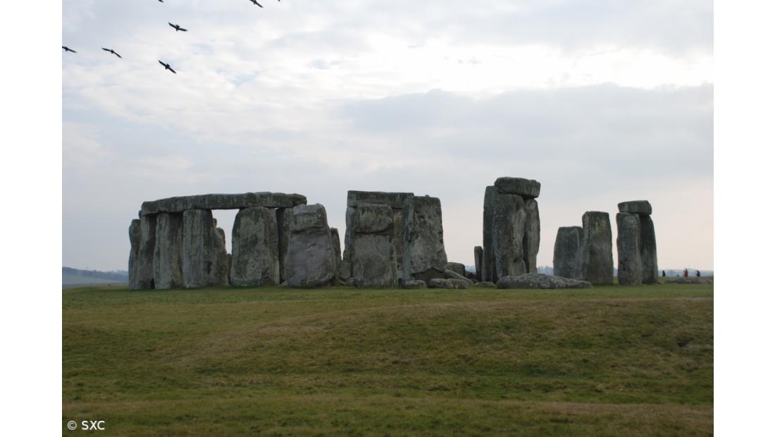 Nova teoria afirma que Stonehenge foi um enorme cemitério