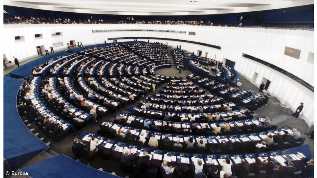 Parlamento Europeu vota resoluções sobre liberdade de imprensa