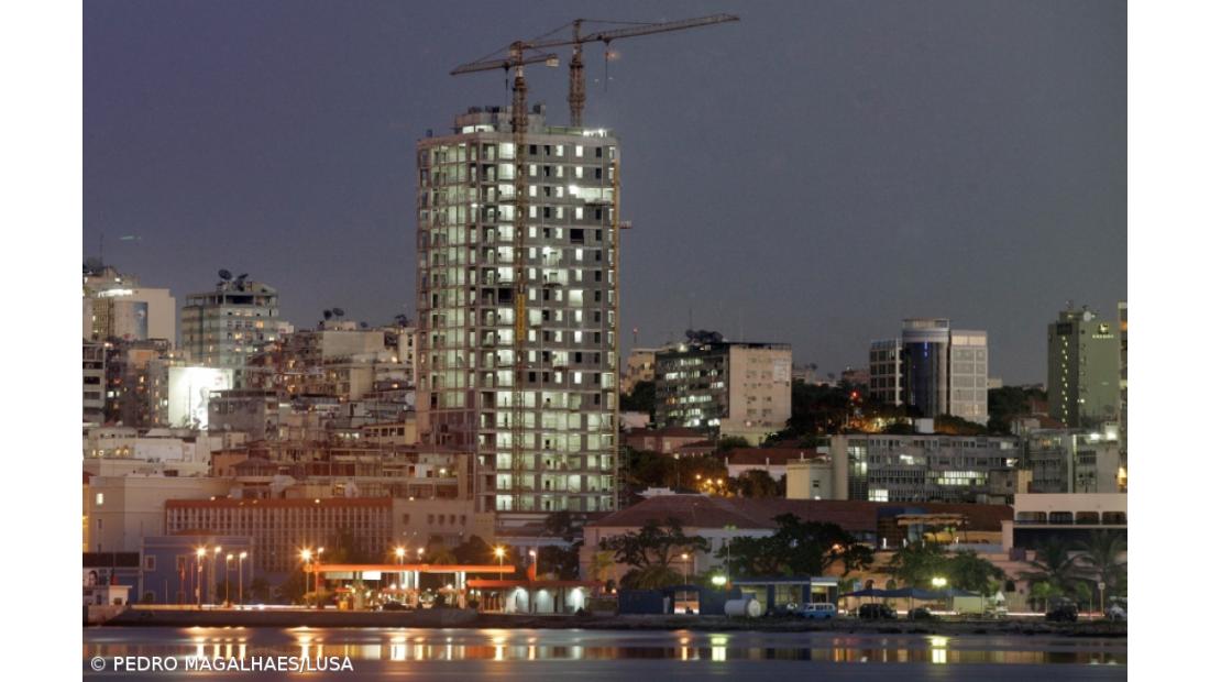 Analistas defendem revisão da Constituição