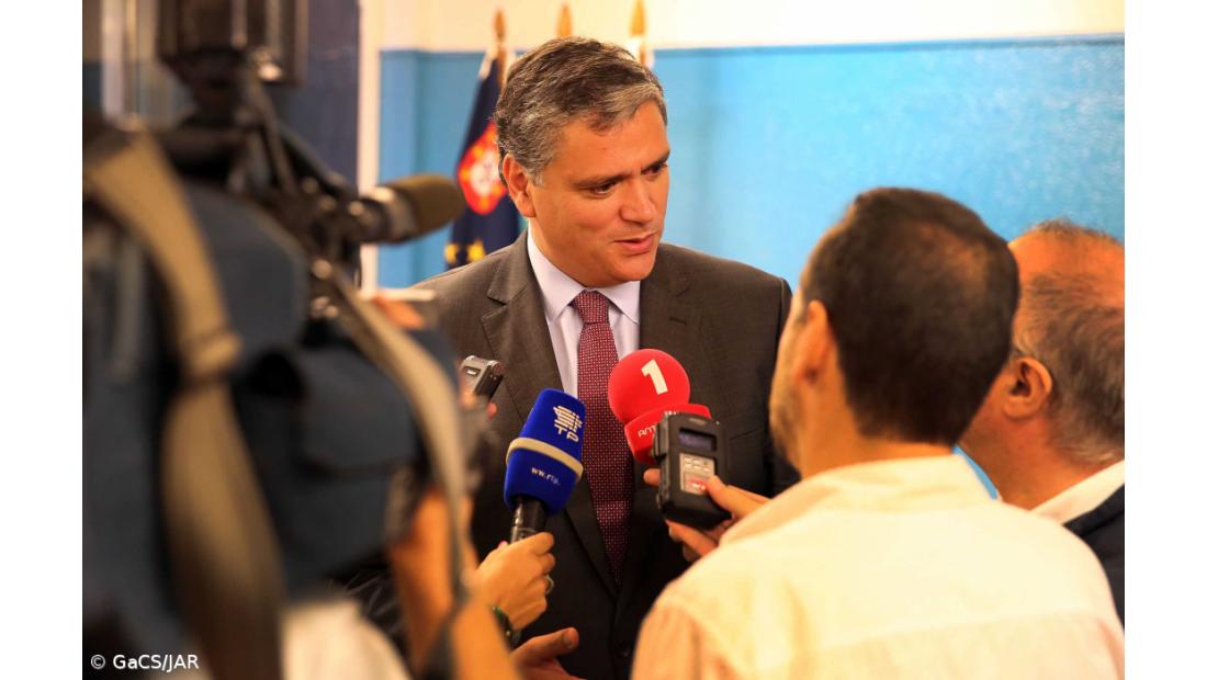 Açores esperam que visita do PM dê "grande impulso" à resolução de dossiê das ligações aéreas