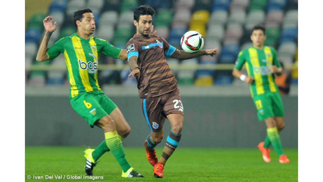 Casillas defende penálti e permite ao FC Porto vencer o Tondela (vídeos)