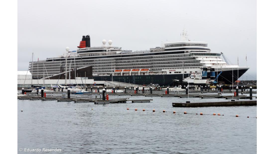 Força Aérea realiza evacuação médica de passageiro do Queen Elizabeth