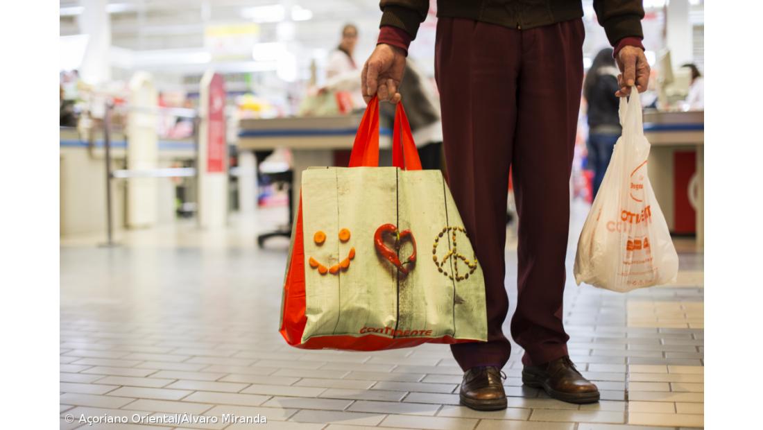Governo quer aumentar para 12 cêntimos contribuição dos sacos de plástico