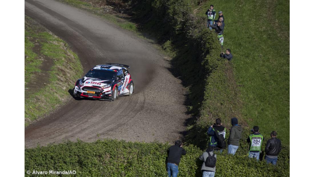 Kajetanowicz fecha o dia com vitória na Grupo Marques e liderança no bolso