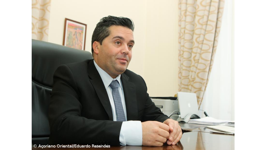 Requalificação de orla marítima da Povoação concluída em junho