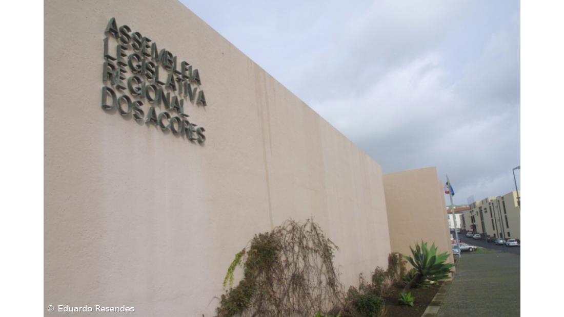 Parlamento aprova novas regras para "inverter" aumento da dívida