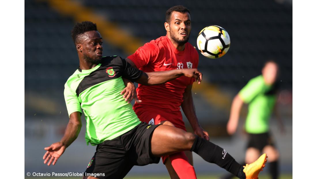 Fernando Andrade renova pelo Santa Clara até 2021