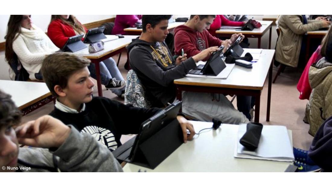 Jovens portugueses dos mais interessados em saúde pública e pandemias