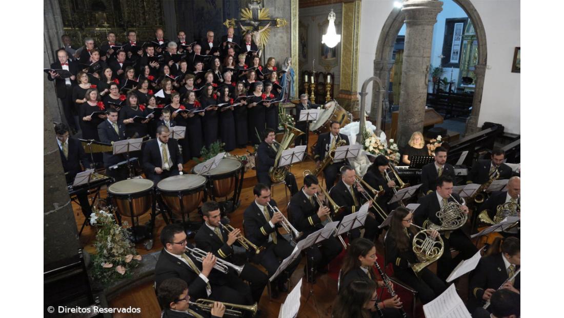 'Christmas Celebration' encheu igreja de Vila Franca – Imagem 4