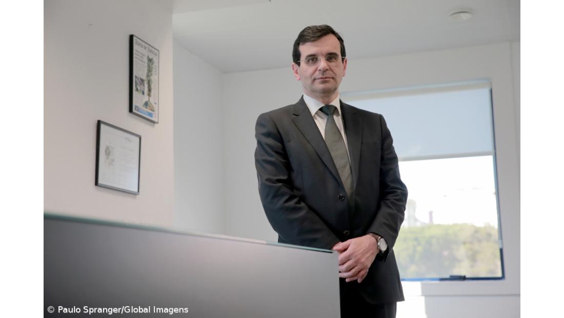 Pelo menos 2 mil profissionais de saúde serão contratados a partir de julho 