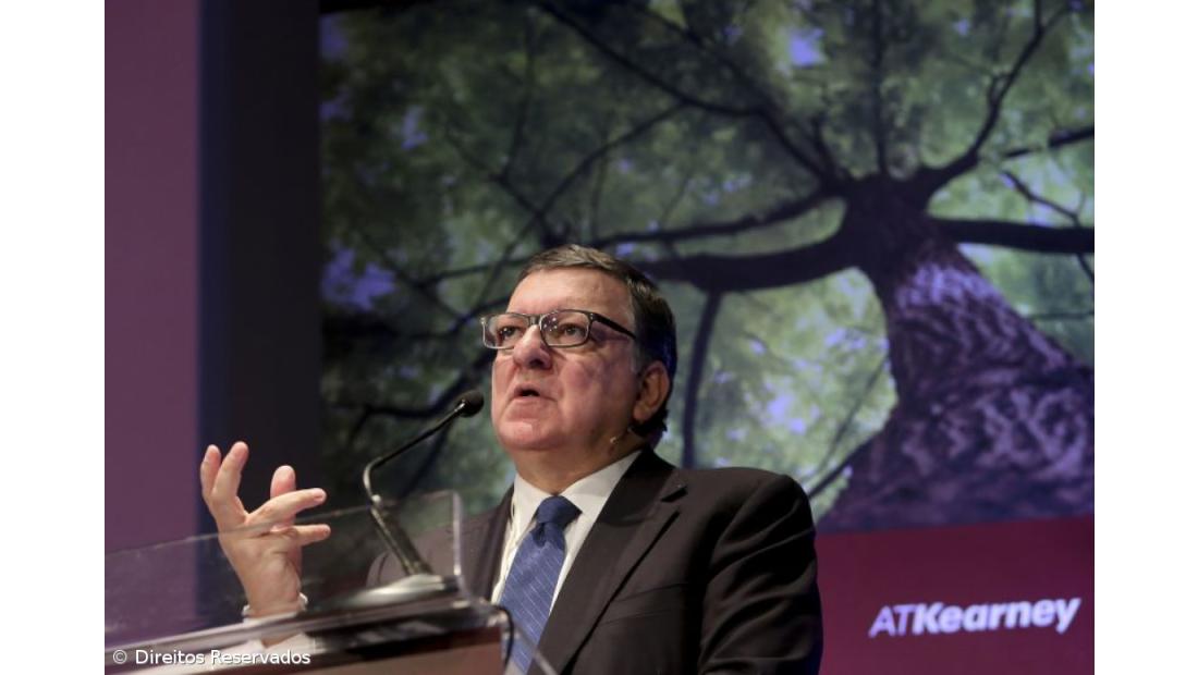 Europa deve preparar-se para guerra com Rússia