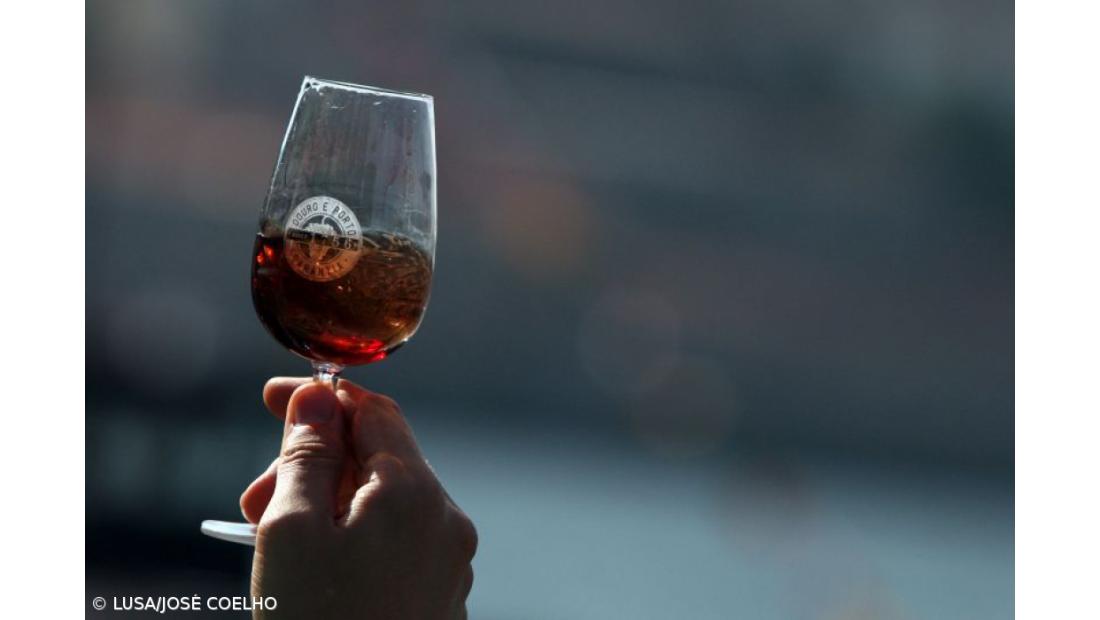 Recorde do Guiness de maior prova de vinho do Porto batido em Lisboa