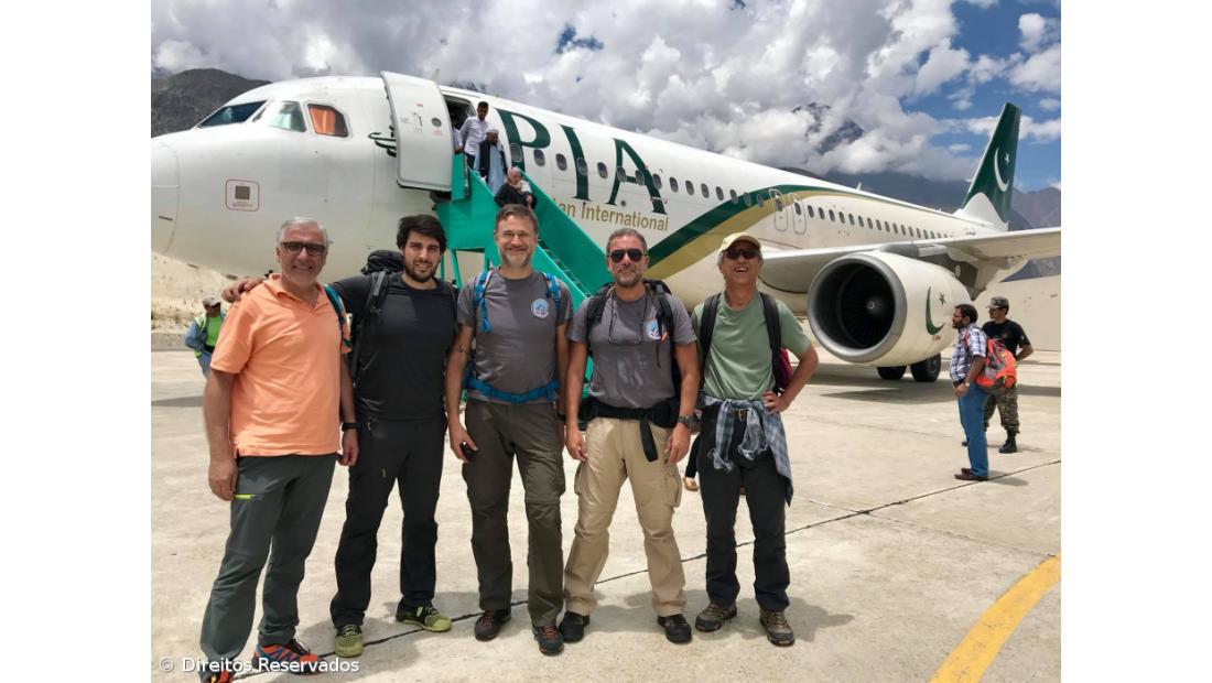 Açoriano ruma à ‘Sala do Trono dos Reis da Montanha’ – Imagem 1