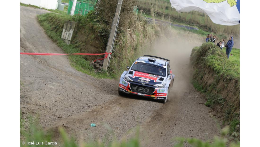 Campeão nacional de ralis evolui favoravelmente nos Hospitais de Coimbra