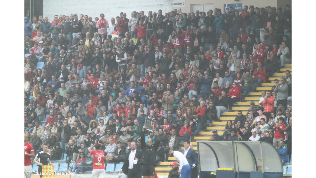 Subida do Santa Clara motivou obras de 500 mil euros no estádio 