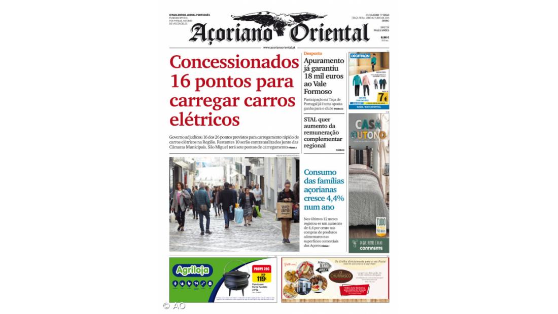 "Concessionados 16 pontos para carregar carros elétricos" é a manchete do Açoriano Oriental
