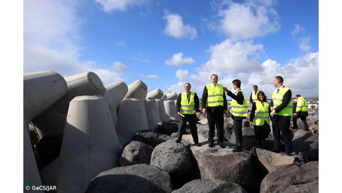 Governo dos Açores quer melhorar eficiência do porto de Ponta Delgada