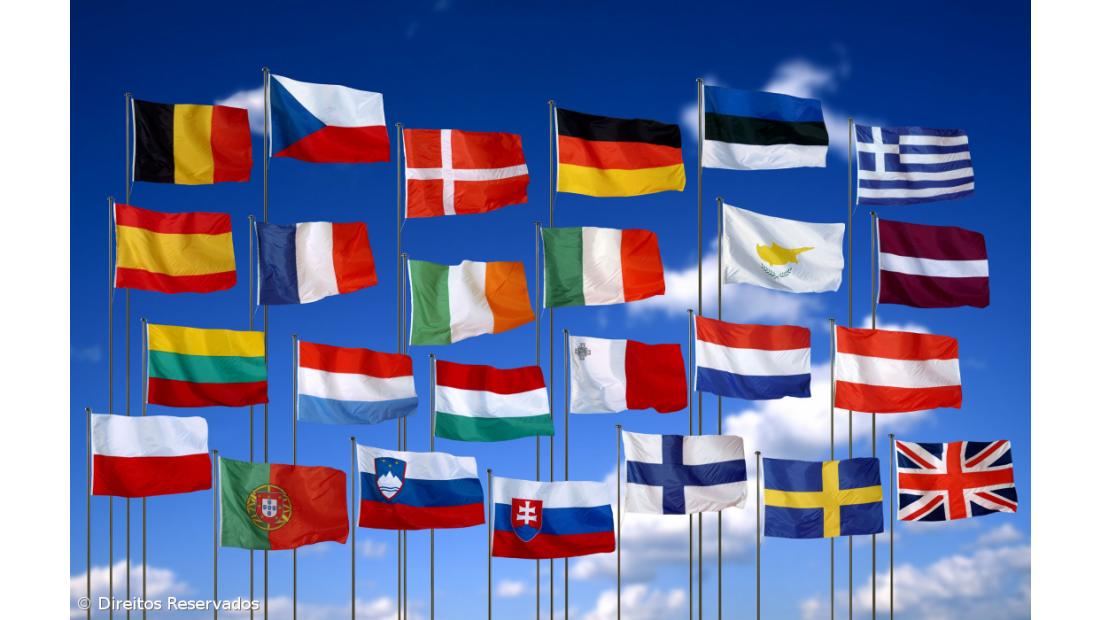 Rehn admite que crise está a chegar ao "coração" da Europa