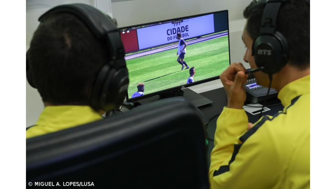 Árbitros vão explicar ao público decisões do videoárbitro no Mundial de clubes