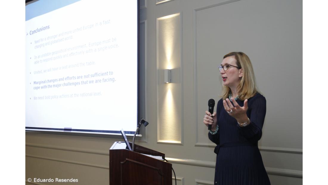 Conselheira de Juncker diz que UE leva "muito a sério” preocupações das regiões 