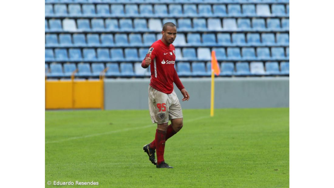 Santa Clara dispensa Schettine de “treinos, jogos e outras atividades”