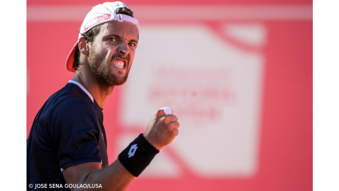 Tenista João Sousa volta a ser o número um português