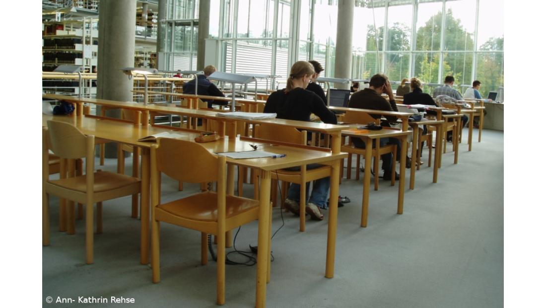 Universidades apostam em sistemas de alerta para prevenir insucesso e abandono