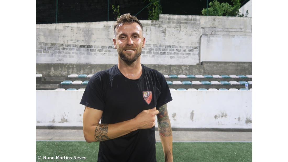 “Se marcar, ótimo, mas o melhor golo que vou fazer nesse dia é acabar vestido de preto”