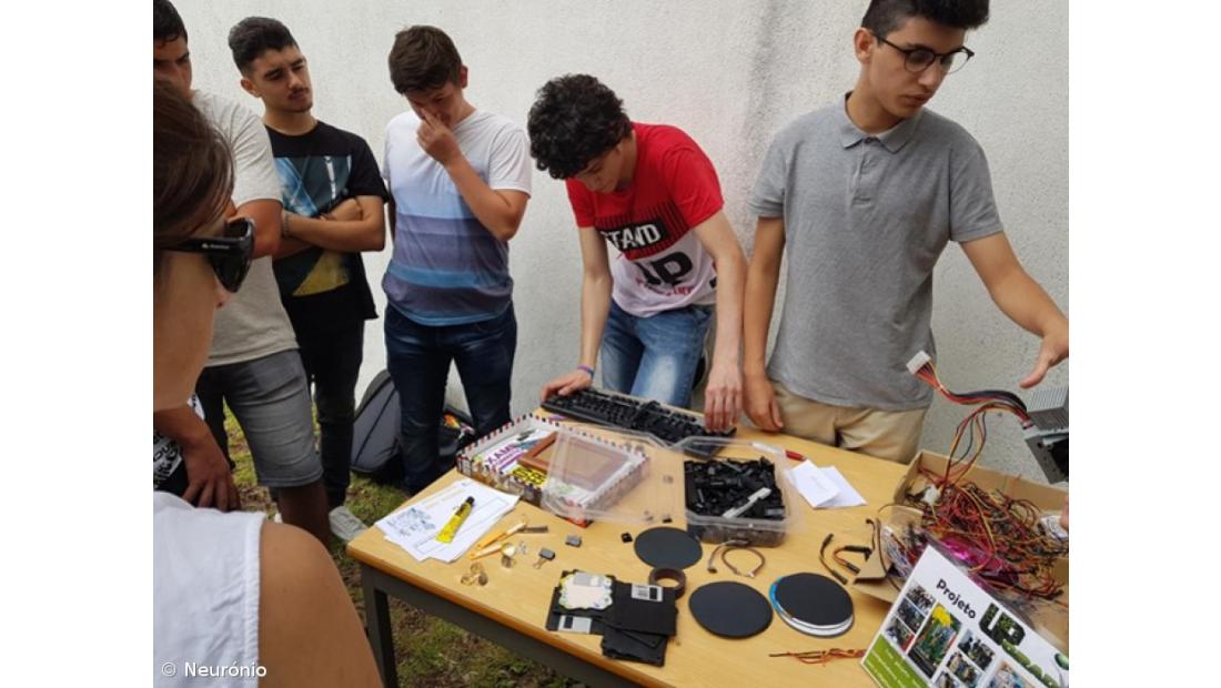 Reutilizar é Inov@R - Projeto Cidadania em Desenvolvimento