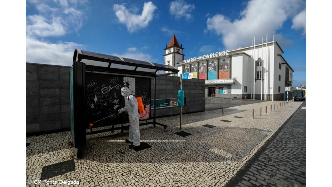 Aplicação de desinfetantes nos espaços públicos sem fiscalização