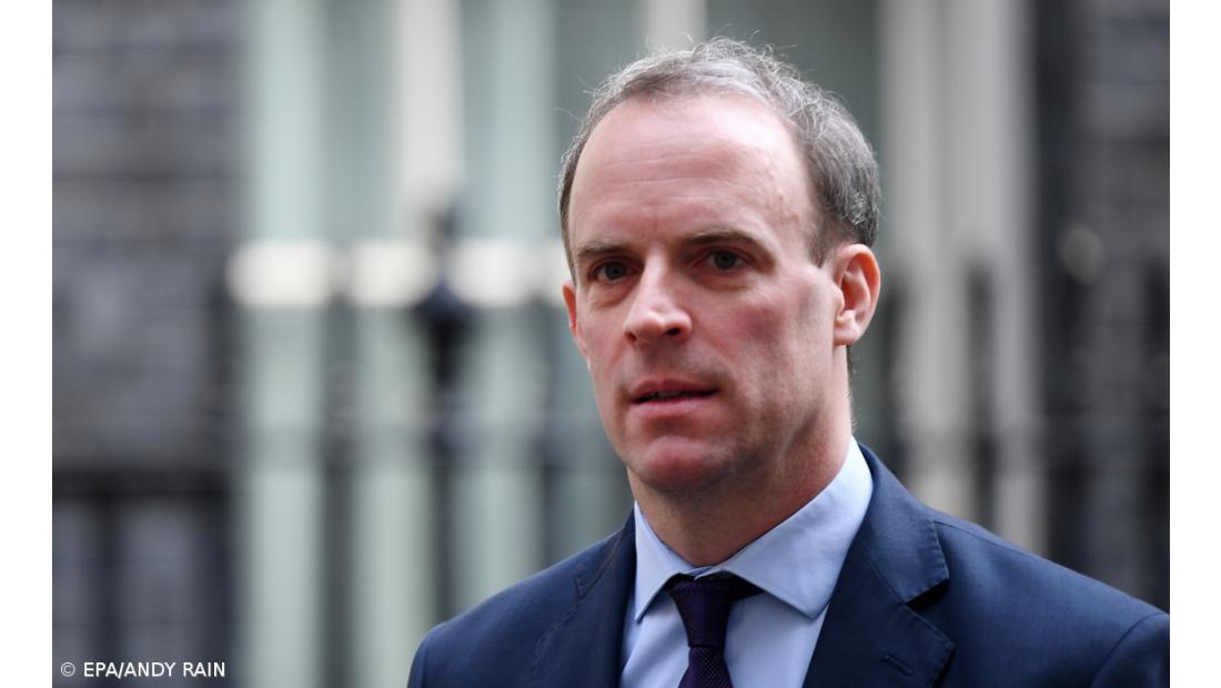 Reino Unido mantém confinamento por mais “pelo menos” três semanas