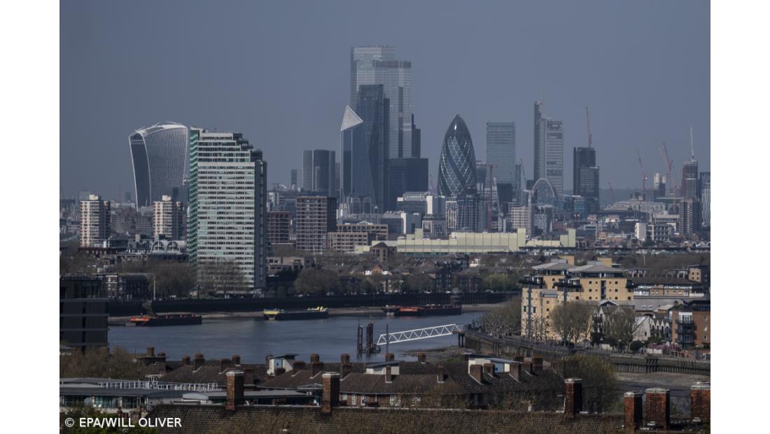Pelo menos três pessoas esfaqueadas no centro financeiro de Londres